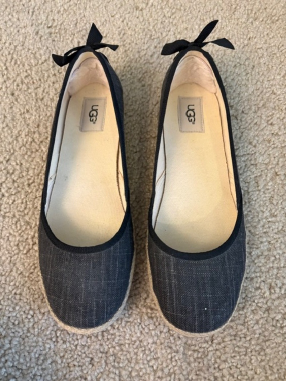 UGG Indah Canvas Flats Size 10